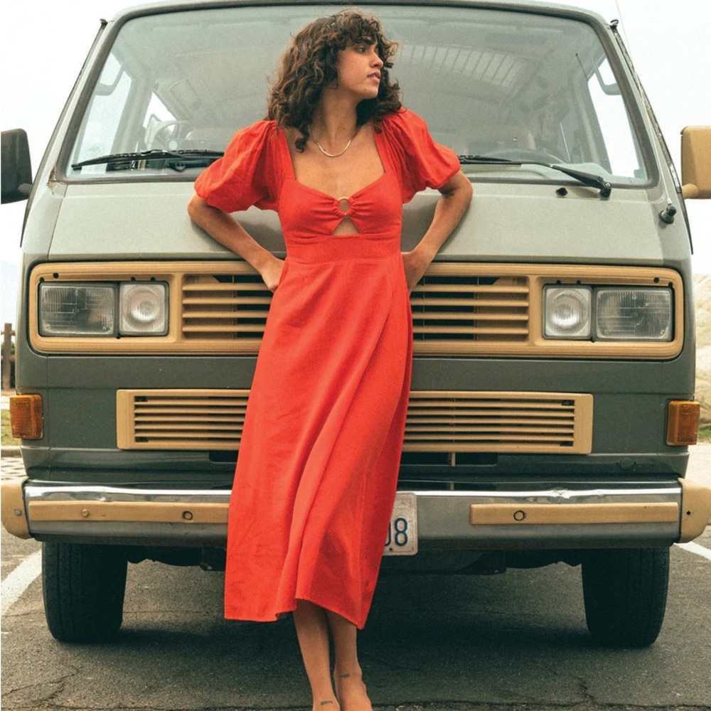 NWT Billabong Cut Out Puff Sleeve Red Dress